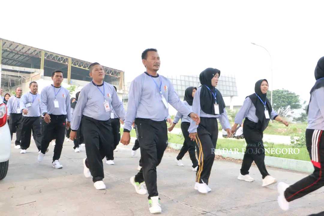 PEMBEKALAN: Ribuan pegawai pemerintah dengan perjanjian kerja (PPPK) jalani orientasi di kawasan Pusdiklat Bojonegoro pada November 2024 lalu. (ISTIMEWA/RADAR BOJONEGORO)