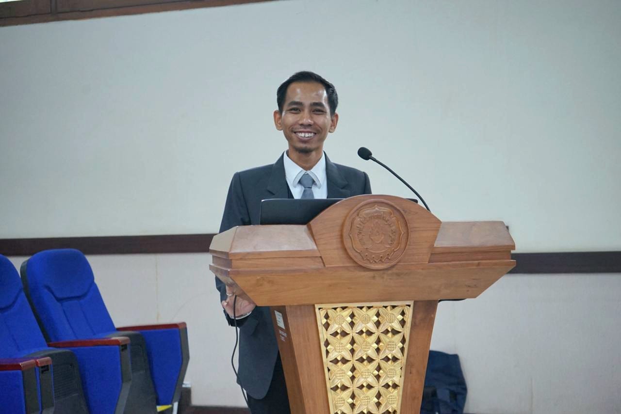 Kaprodi Teknik Industri Unigoro, Dr. Eko Wahyu Abryandoko, S.Pd., MT., dalam ujian terbuka promosi doktor di Fakultas Teknik UNS, Rabu (26/2/25).