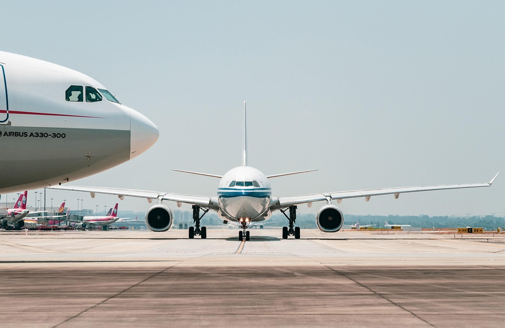 Maskapai baru siap beroperasi di Indonesia. Indonesia Airlines, perusahaan maskapai asal Singapura yang dimiliki oleh pengusaha asal Indonesia.