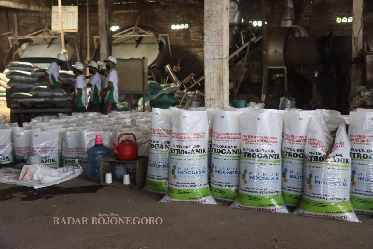 ORGANIK: Gudang pupuk organik di Blora dipersiapkan untuk mendukung program swasembada pangan yang berkelanjutan. (ISTIMEWA/RADAR BOJONEGORO)