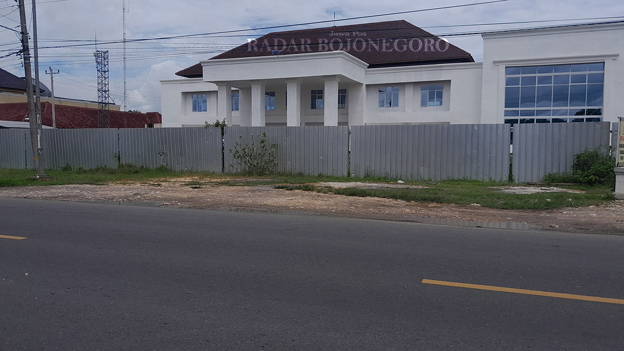 KEJARI: Gedung Kejari Blora berdiri di atas lahan seluas 8.300 meter persegi. Pembangunan tahap satu rampung tahun lalu. Tahap dua akan dimulai Mei mendatang. (RAHUL OSCARRA DUTA/RADAR BOJONEGORO)