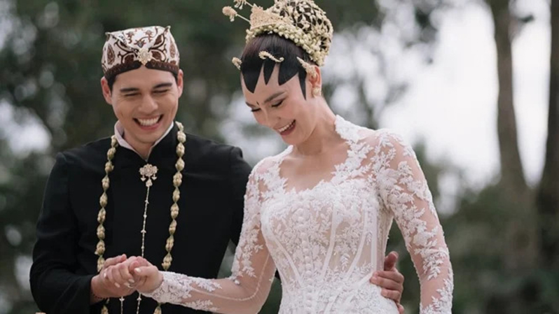 (Instagram Luna Maya)