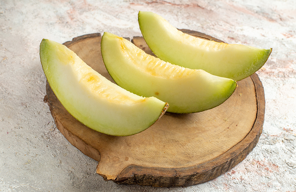 Buah melon kaya akan nutrisi yang baik untuk kesehatan kulit