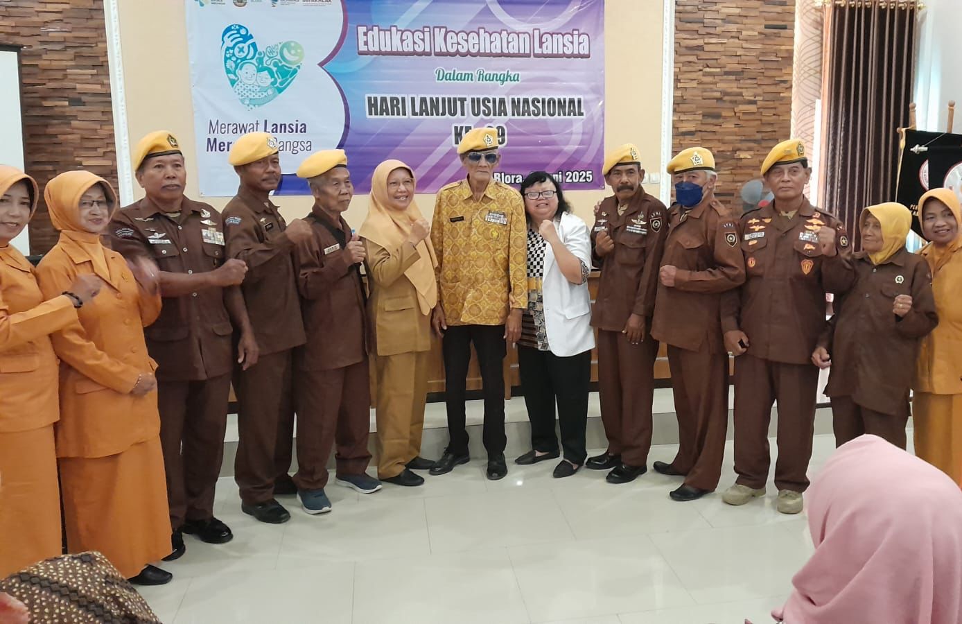 EDUKASI: Dinkes Blora menggelar kegiatan seminar edukasi kesehatan lansia di momen Hari Lansia Nasional.