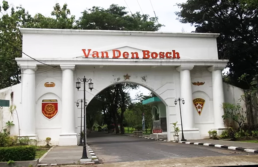 Wisata sejarah di Jatim. Benteng Van Den Bosch.