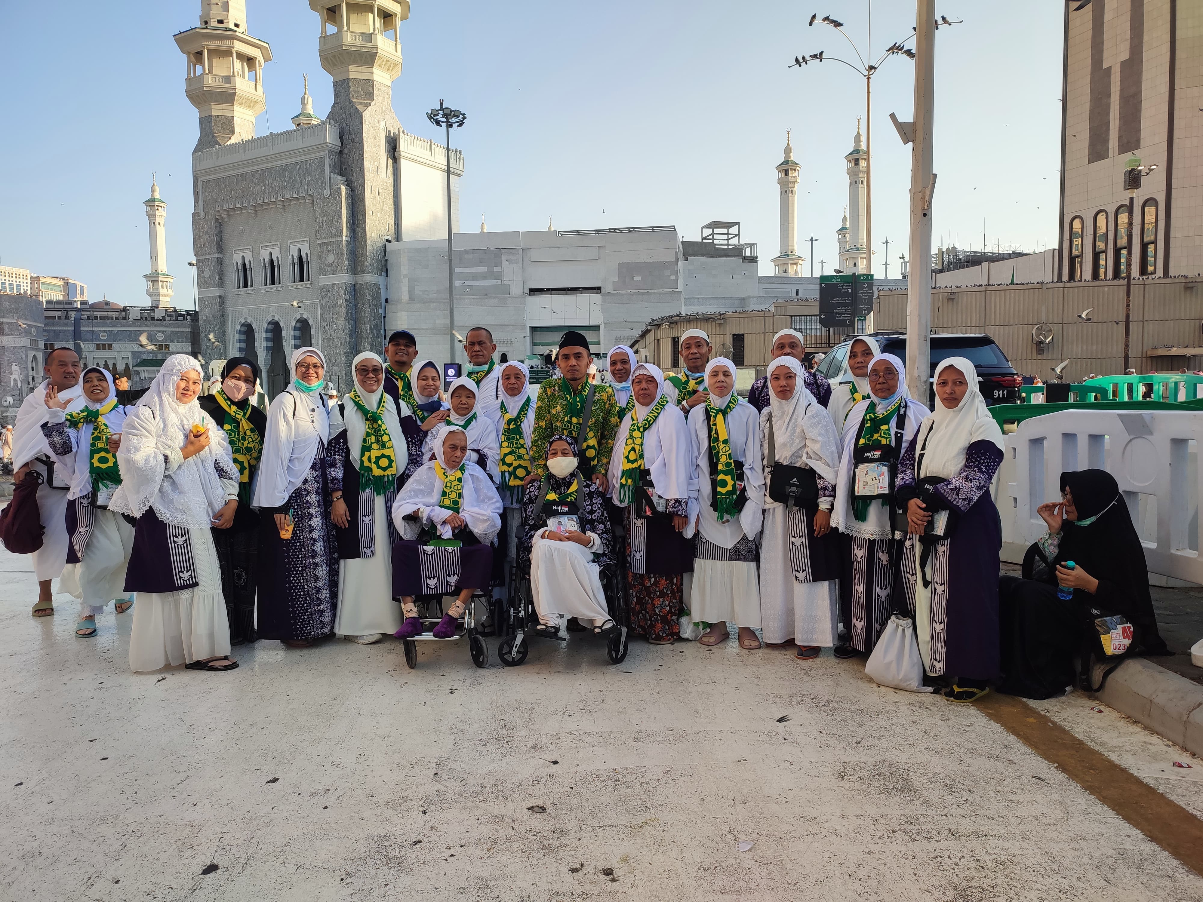 MENUJU MADINAH : Sebelum menuju Madinah, jemaah haji menjalani Tawa Wada.