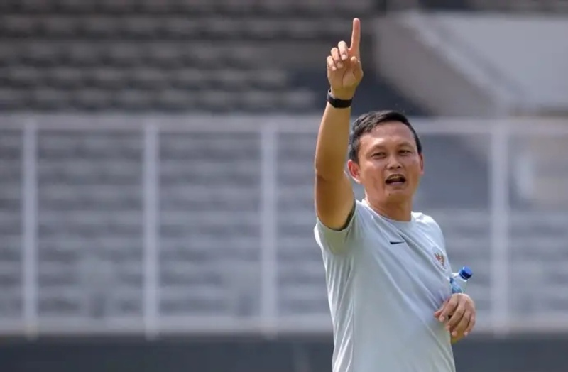 Yeyen Tumena.