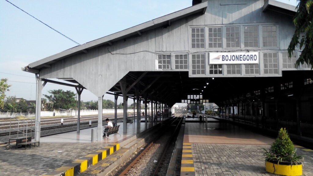 Stasiun Bojonegoro.