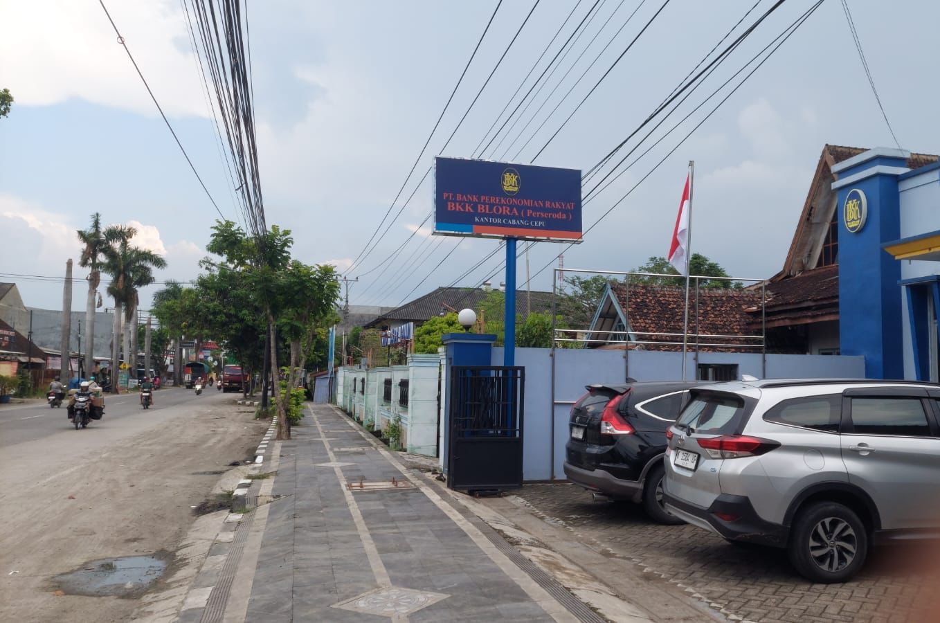 KREDIT MACET : Kantor Cabang BPR Blora Artha di Cepu.