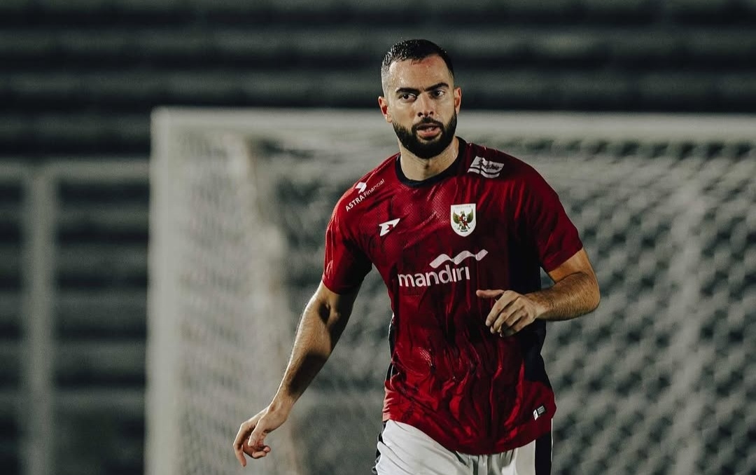 Jordi Amat resmi berlabuh ke Persija, setelah berbagai rumornya.