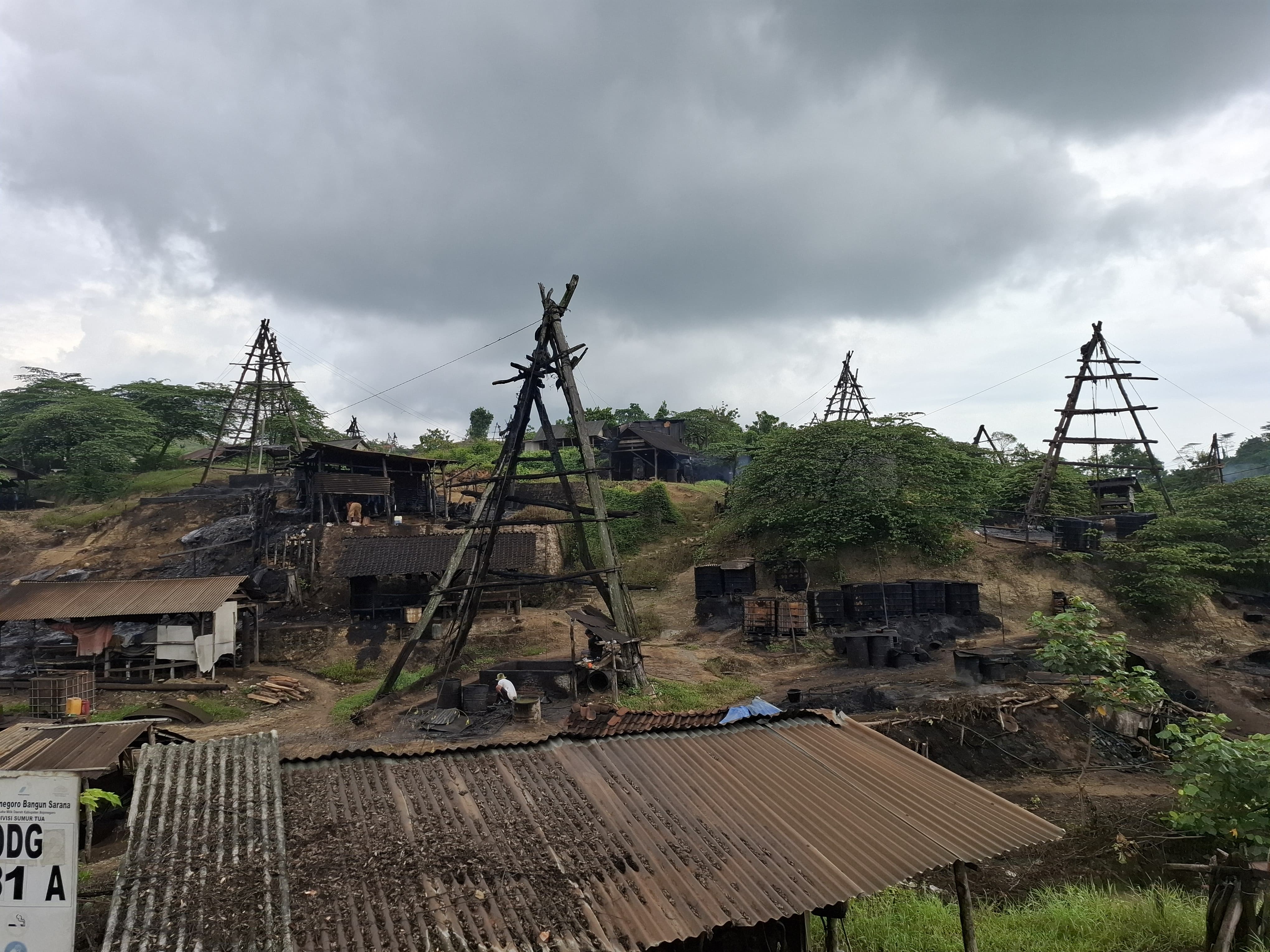 SUMUR TUA WONOCOLO : Kawasan ini masuk geopark Bojonegoro.