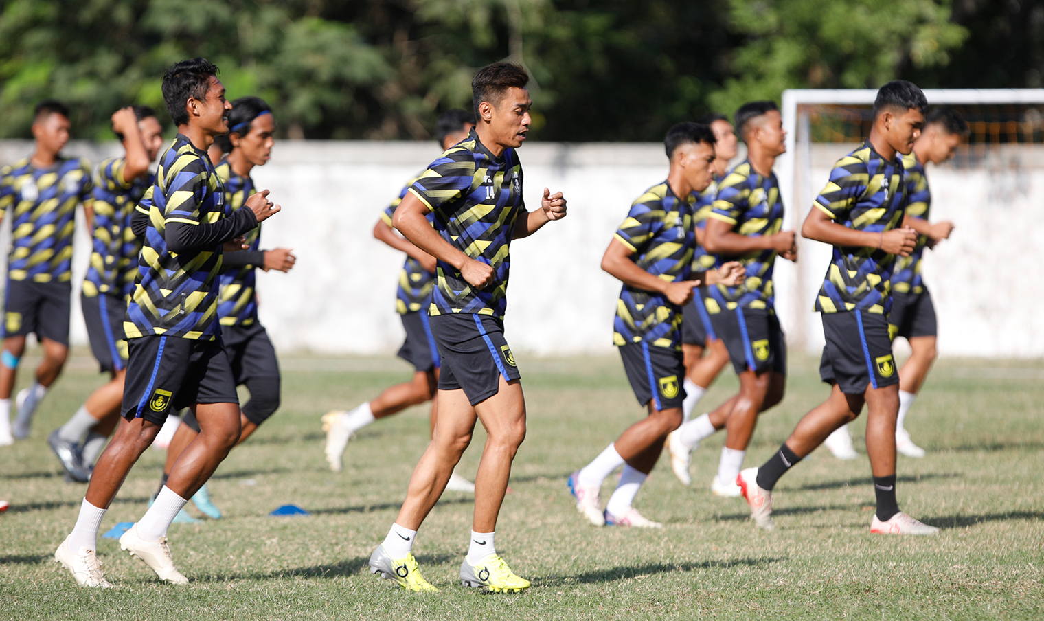 Fadli Sausu saat berlatih dengan Gresik United (ANGGER BONDAN/JAWA POS)