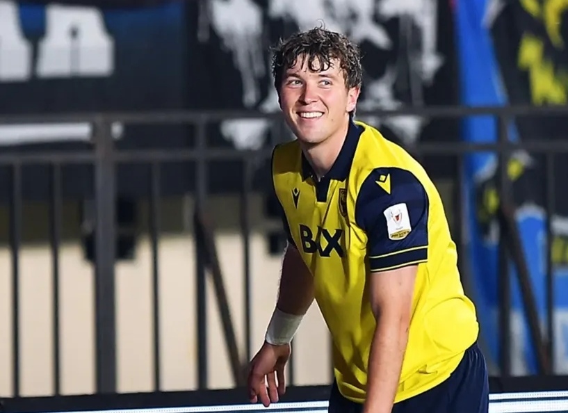 Ole Romeny turut menyumbang satu gol bagi Oxford United ketika benamkan Arema FC 4 gol tanpa balas.
