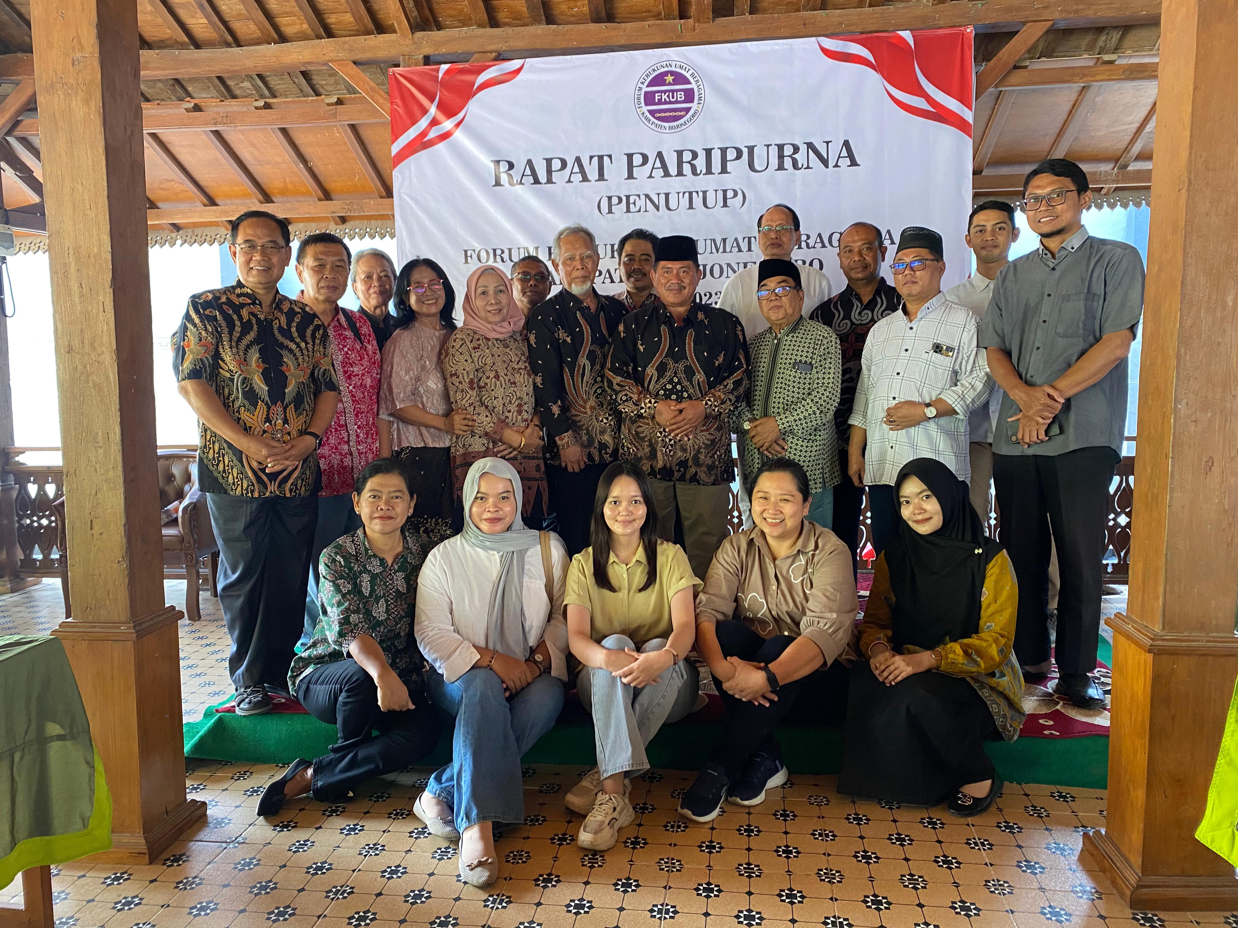 BERAKHIR : Pengurus FKUB Bojonegoro 2023-2025.