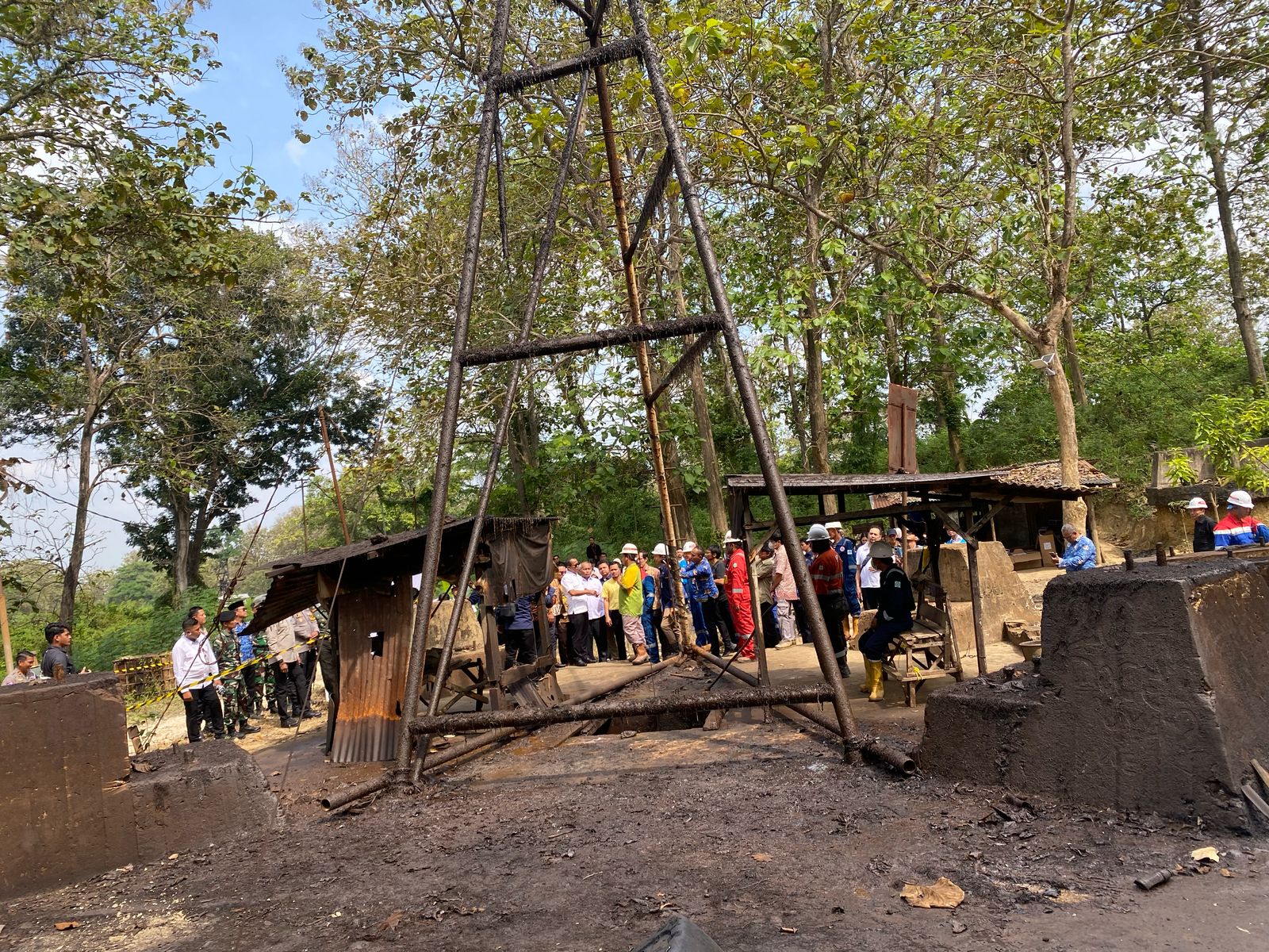 KUNJUNGAN: Menteri ESDM Bahlil Lahadalia kunjungan di Lapangan Ledok, Kecamatan Sambong, Blora.