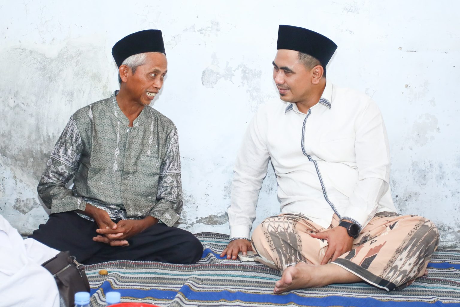 Guru madin, Zuhdi bersama Gus Taj Yasin Wakil Gubernur Jawa Tengah.