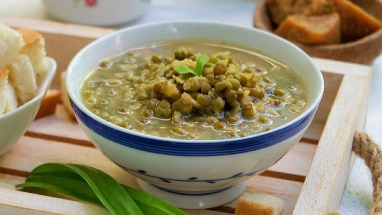 Ilustrasi kolak kacang hijau.