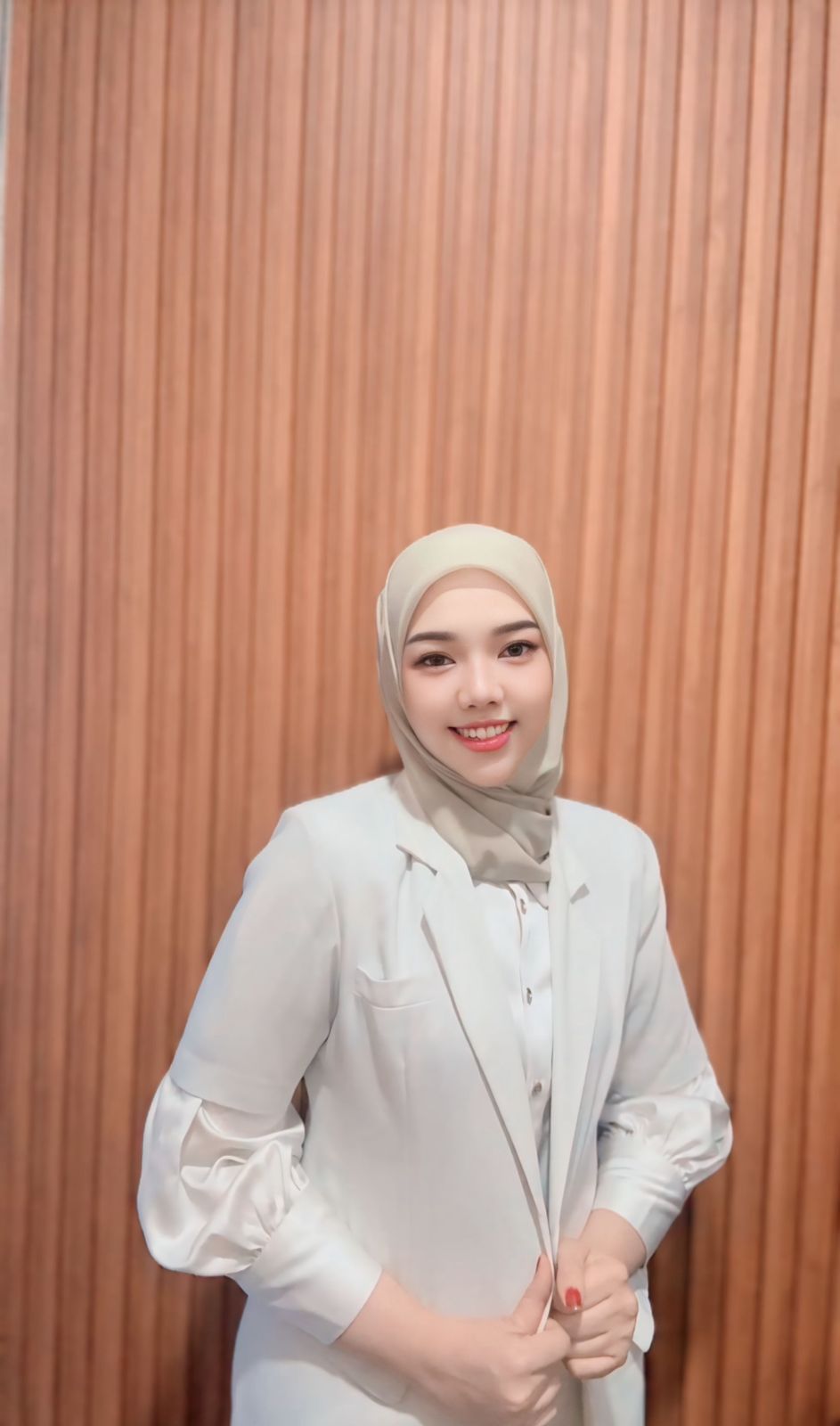 dr. RR. Anggraeni Indah Ekiyanti, MARS