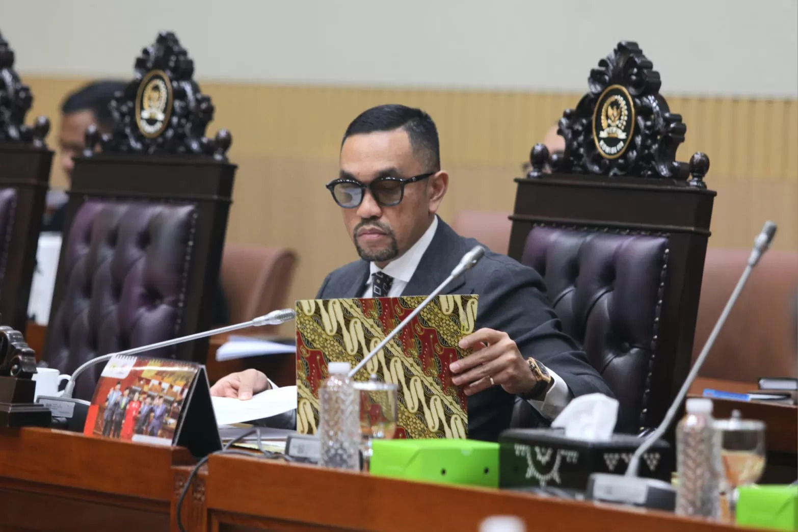 Meskipun tidak menjabat sebagai Wakil Ketua Komisi III, Ahmad Sahroni masih berada di jajaran DPR RI sebagai Anggota Komisi I. (Dery Ridwansah/ JawaPos.com)