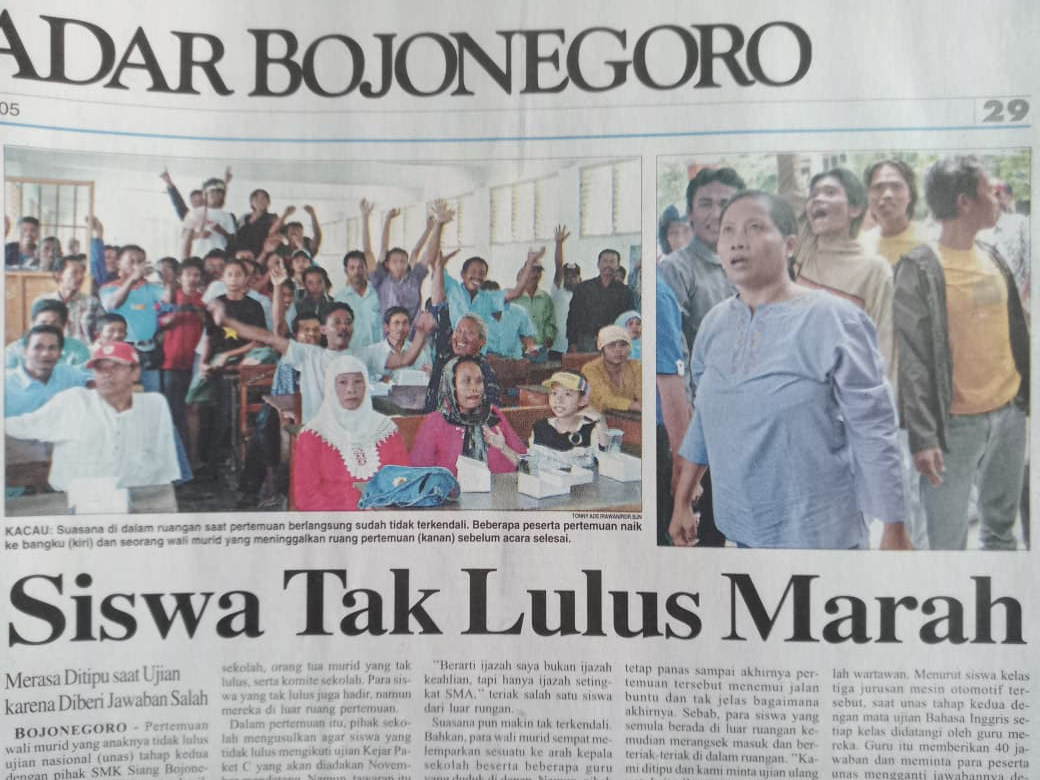 Arsip Jawa Pos Radar Bojonegoro Tahun 2005 Mengenai Keributan Pasca UNAS Tahap II di SMK Siang Bojonegoro. (Dok. Radar Bojonegoro)