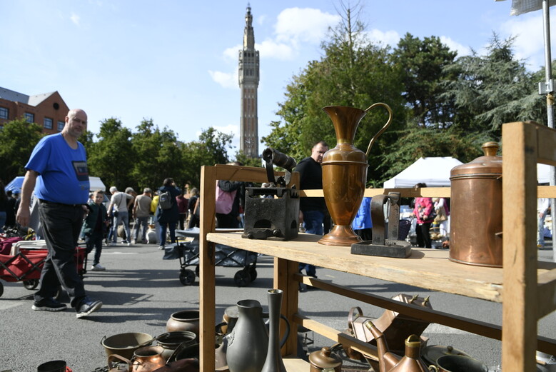 Acara Braderie de Lille mengubah pusat kota Lille menjadi pasar kaget dan pusat thrifting sepanjang akhir pekan pertama September. (Dok. Pemerintah Kota Lille)