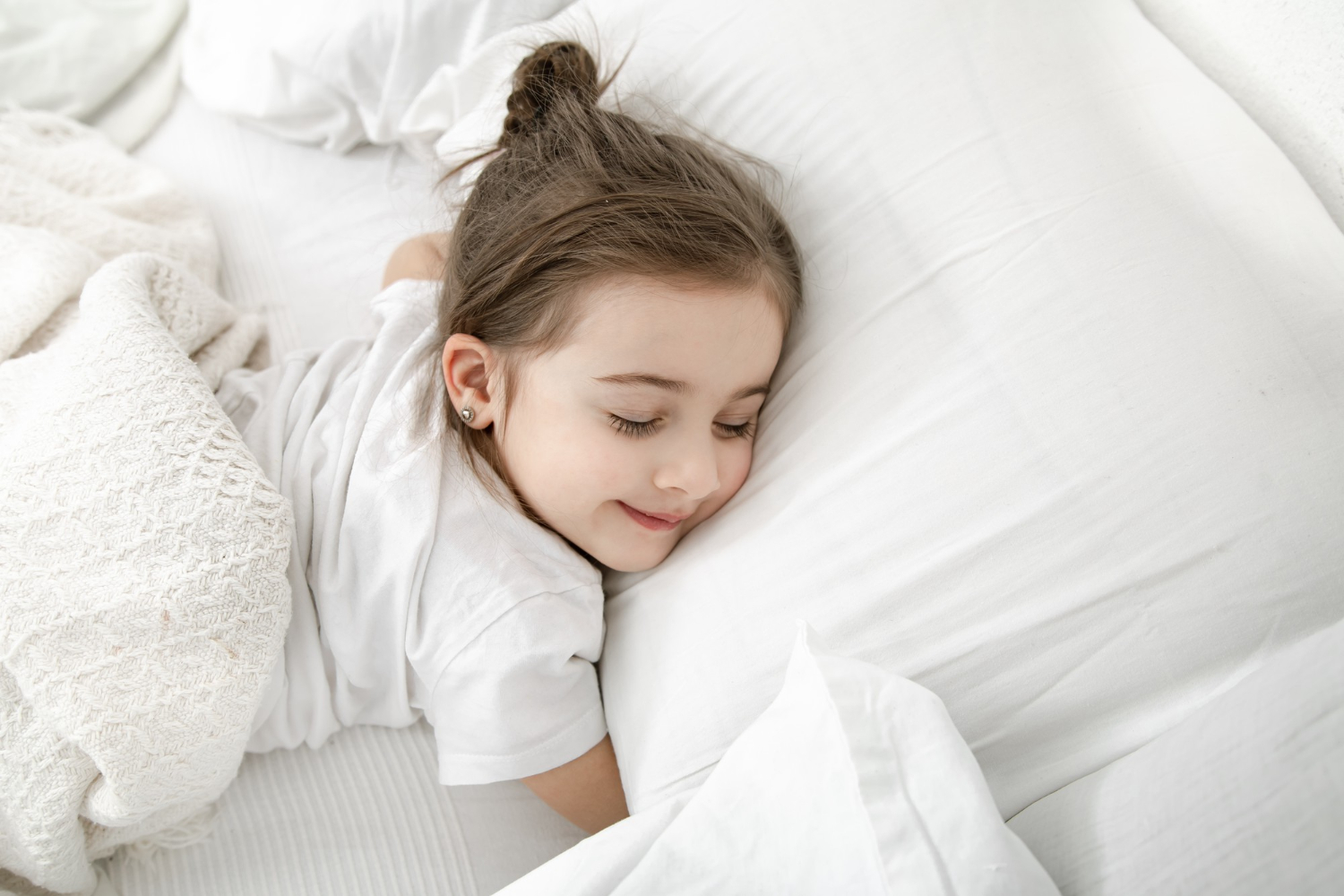 Ilustrasi foto anak tidur nyenyak.