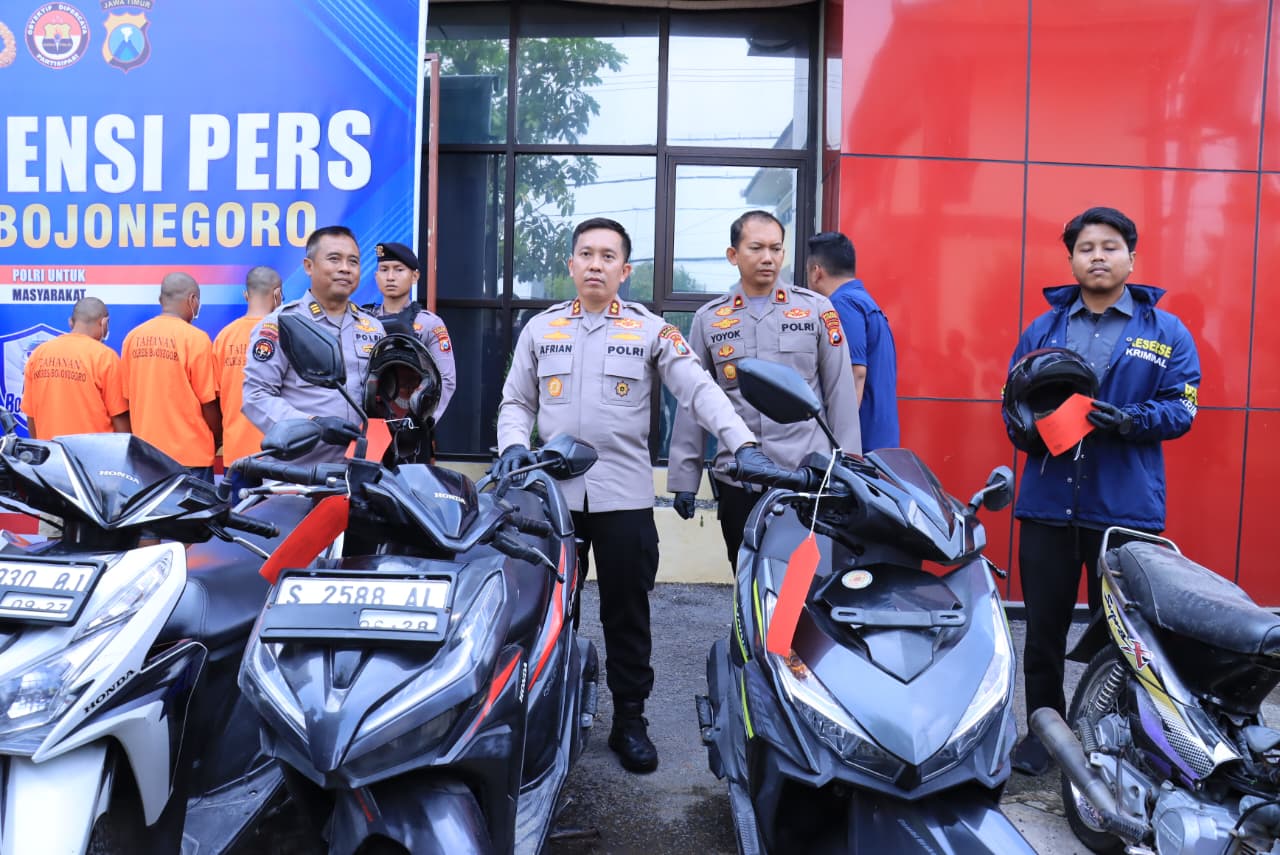 BARANG BUKTI: Empat motor disita sebagai barang bukti kasus curanmor yang terjadi di Bojonegoro.