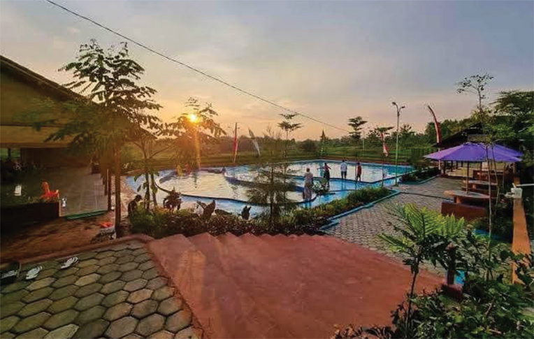 WISATA: Kawasan Puthuk Kreweng terdapat kolam renang hingga arena offroad, jadi andalan saat libur dan event nasional.