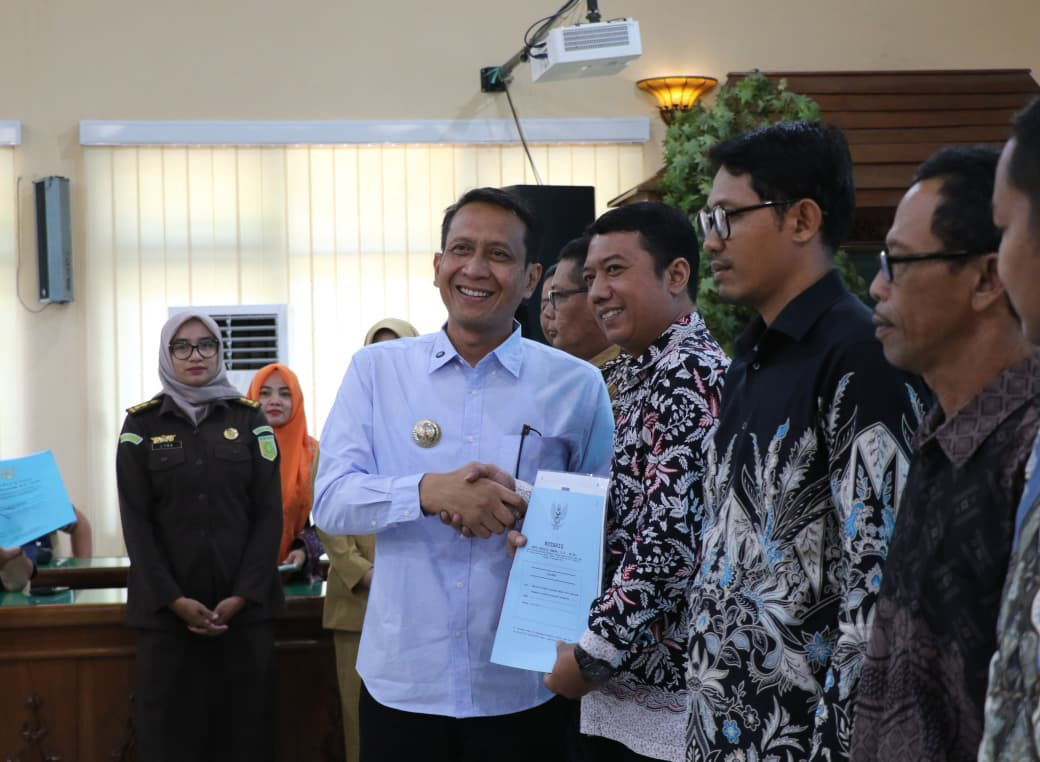 BIMTEK KDMP: Pemkab Bojonegoro menggelar Bimtek Rencana Bisnis Sektor Riil KD/KMP di Ruang Angling Dharma selama dua hari, kemarin (23/9) dan hari ini (24/9).