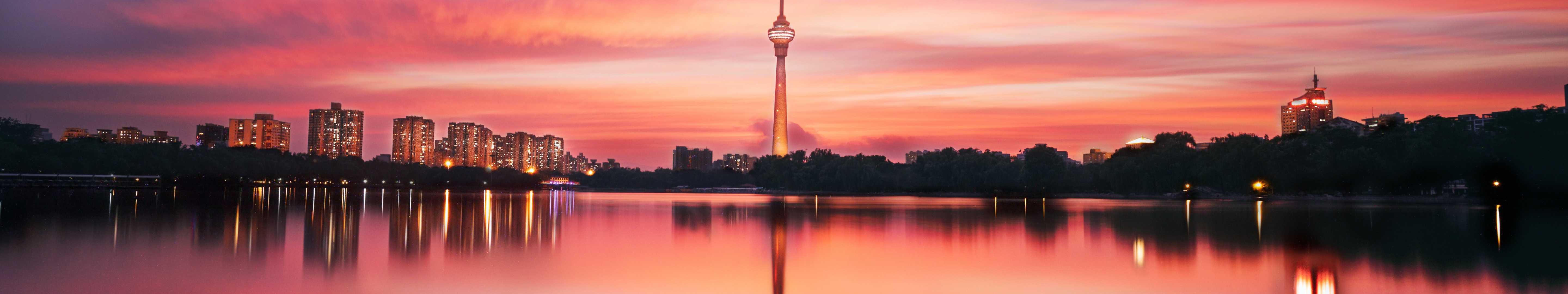 Contoh gambar dengan rasio 5120c1080.