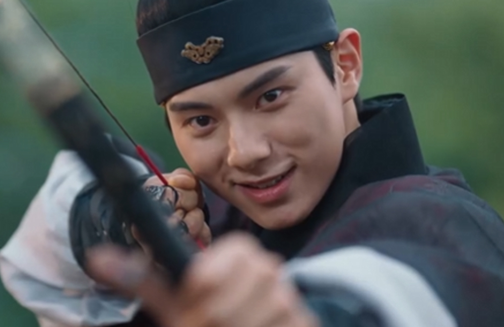 Lee Chae Min jadi sosok raja di drama korea Bon Appetit, Your Majesty.