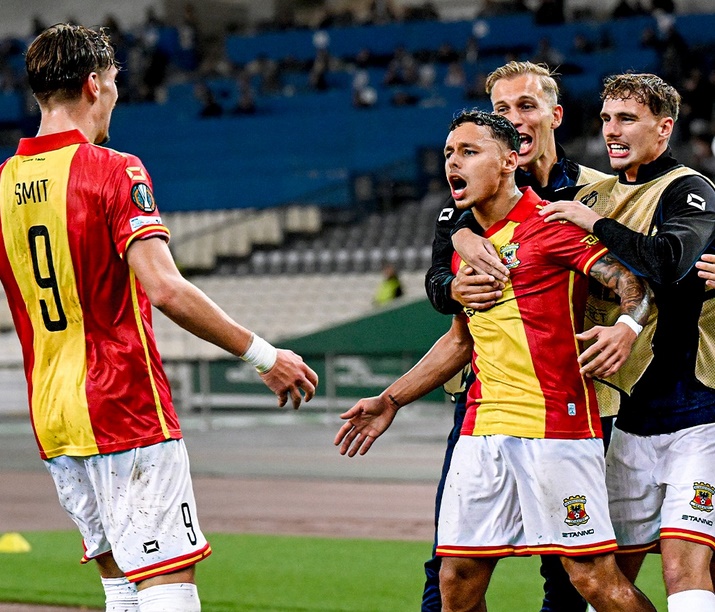 Kerjasama Dean James dan Milan Smit sukses membawa Go Ahead Eagles menang dari Panathinaikos
