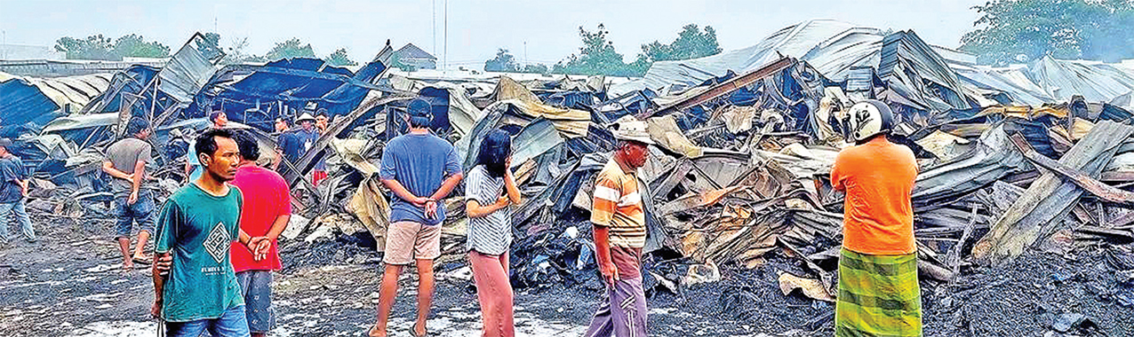 SEGERA DIBANGUN : Pasar Rakyat Ngawen yang terbakar tahun laku baru akan dibangun November nanti.