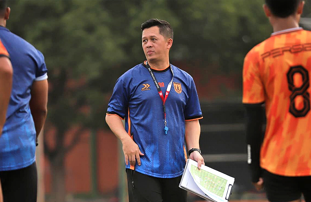 Coach Regi Aditya sewaktu masih menukangi Persibo di Liga 2 2024/2025.