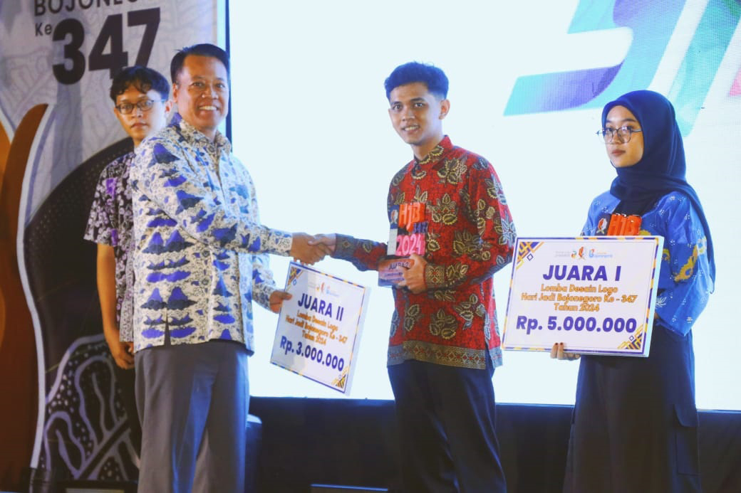 TAHUN LALU: Sebelum meraih juara satu, pada tahun sebelumnya Bowo Sulistyo meraih juara dua pada sayembara desain logo HJB ke-347