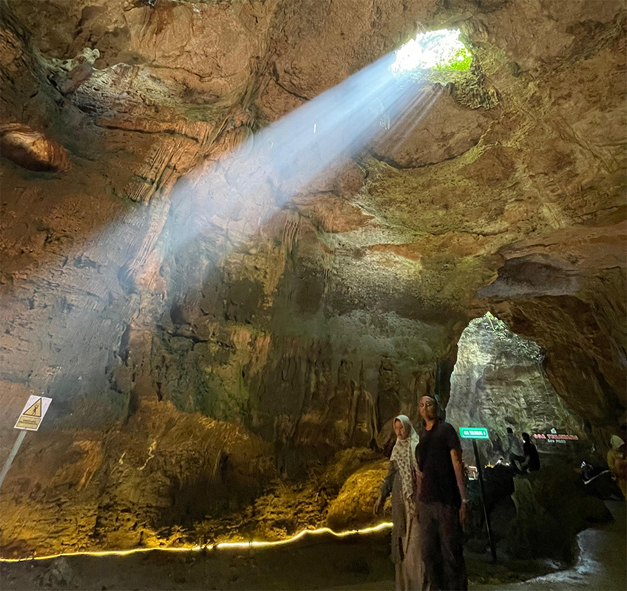 EKSOTIS: Wisata Gua Terawang Ecopark di Desa Kedungwungu, Kecamatan Todanan tawarkan pesona alam yang eksotis.