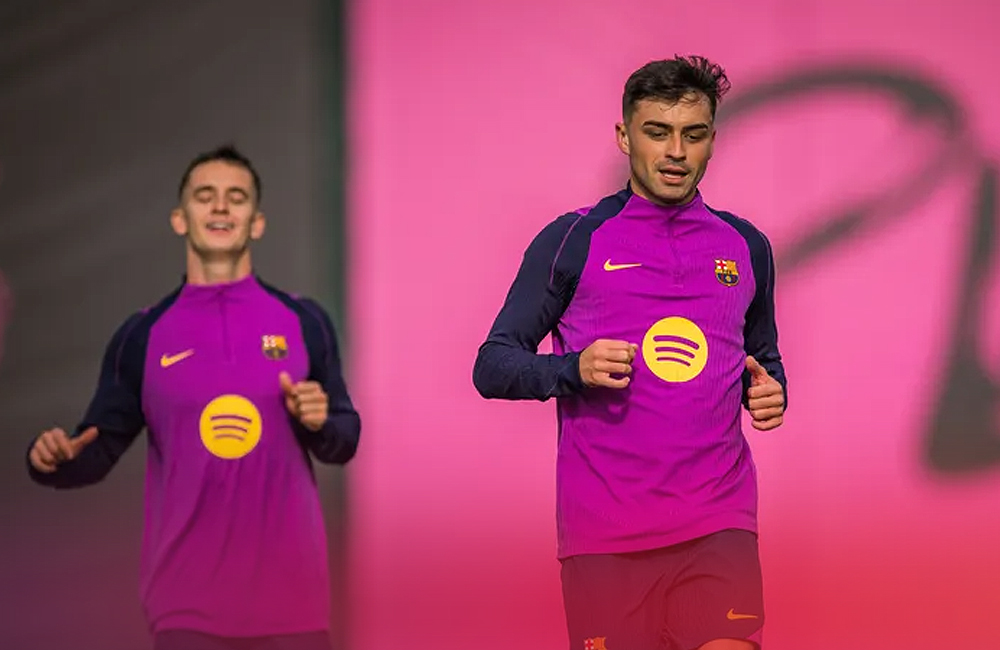 Pedri, pengatur lini tengah Barcelona siap jalani el clasico, Minggu (26/10).
