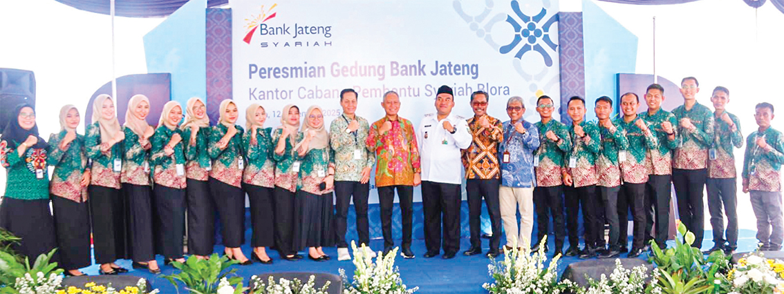 PERESMIAN: Bupati Blora Arief Rohman saat acara peresmian KCPS Bank Jateng Syariah
