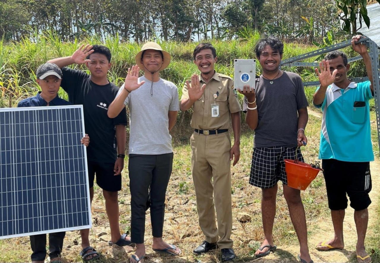 HEMAT DAYA: Kolaborasi dengan perguruan tinggi, menghasilkan inovasi lampu penerangan jalan dan sistem irigasi dari tenaga surya di Desa Ketringan, Kecamatan Jiken.