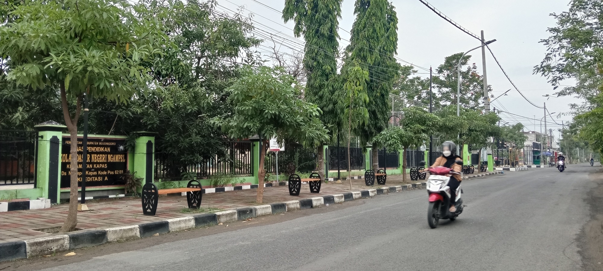 CSR PERTAMINA: Salah satu pembangunan taman trotoar di Desa Ngampel, Kecamatan Kapas yang bersumber dari dana CSR Pertamina.