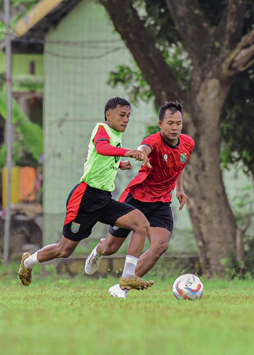 MANDIRI: Pemain Persibo persiapan mengarungi Liga 3 Nusantara, belum ada sponsor yang mendukung tim kebanggaan warga Bojonegoro ini.