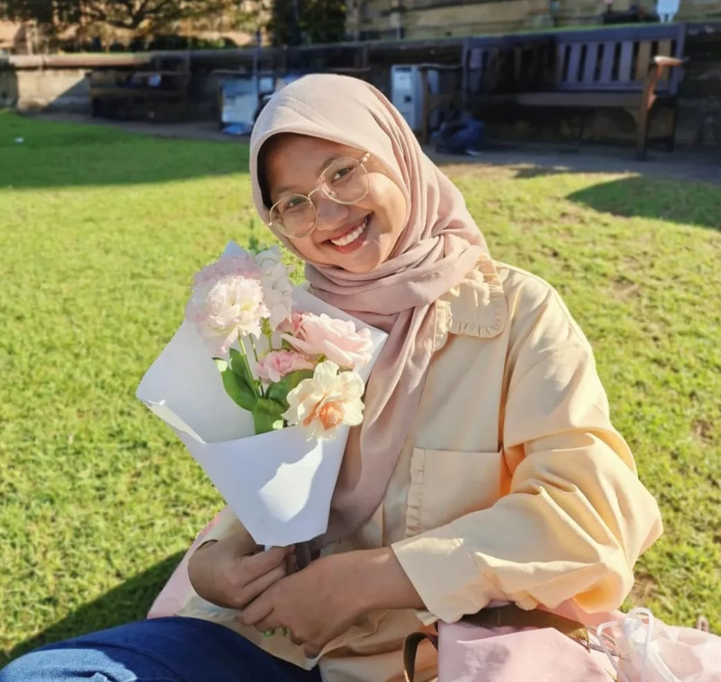 KULIAH LUAR NEGERI: Nur Nisrina Hanif Rifda, Mahasiswi University of Sydney Asal Desa Bulu, Kecamatan Balen