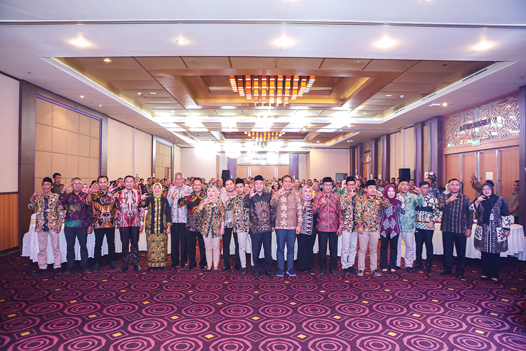 SUKSES: Komisi Informasi (KI) Awards Jawa Timur (Jatim) 2025 telah sukses digelar, sebanyak 69 badan publik menerima penghargaan.