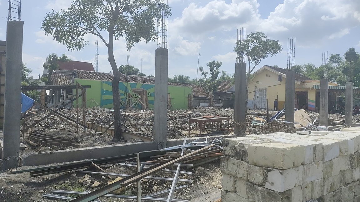 LAHAN EKS PUSKESMAS: Desa Pungpungan, Kecamatan Kalitidu membangun gerai dan pergudangan koperasi desa/kelurahan merah putih (KDMP).