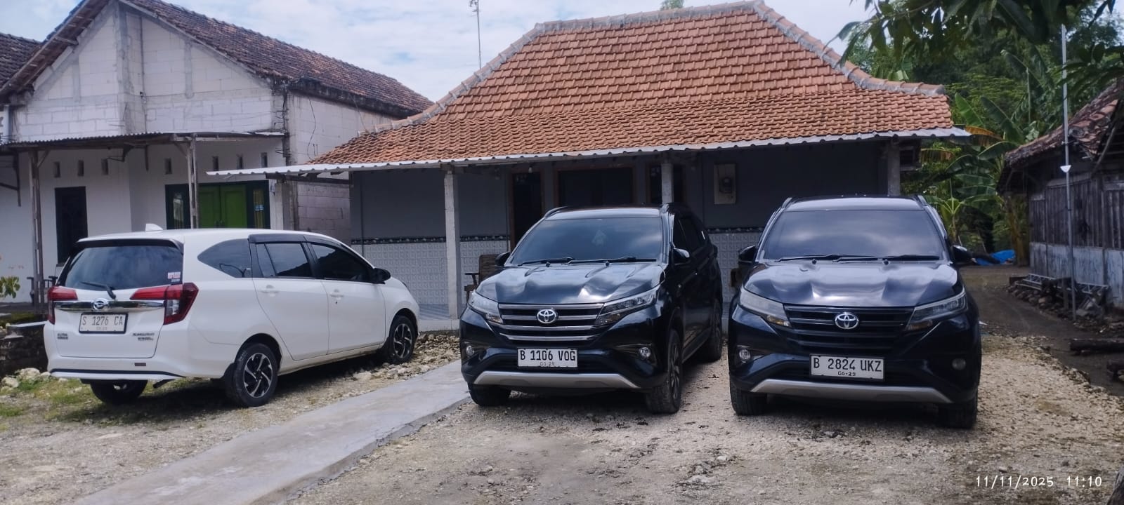 RENTAL MOBIL: Mobil jenis MPV masih menjadi primadona, permintaan sewa tinggi di bisnis rental mobil.