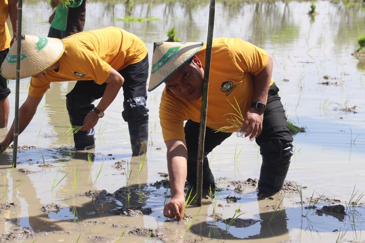 POTENSIAL: Bupati Blora, Arief Rohman menilai pertanian organik sebagai masa depan pertanian Blora.