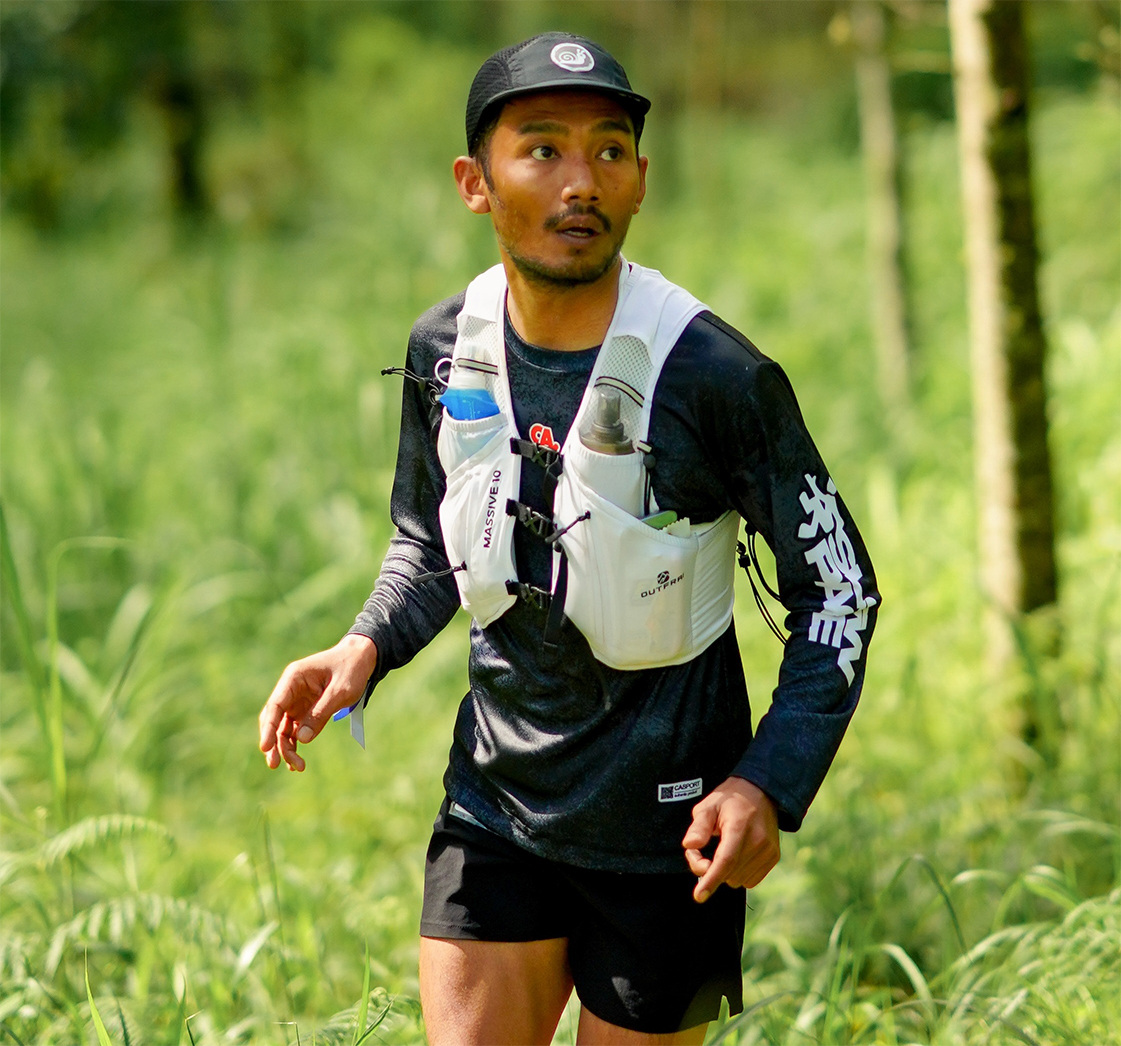 LARI TERUS: Angger Bilal Prakoso ikut event trailrun Siksorogo 15 kilometer.