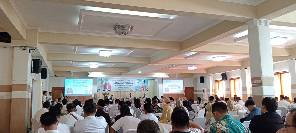 BAHAS ROKOK: Sosialisasi raperda KTR dibiayai dari uang negara. Optimistis raperda bisa disahkan 17 Desember mendatang.