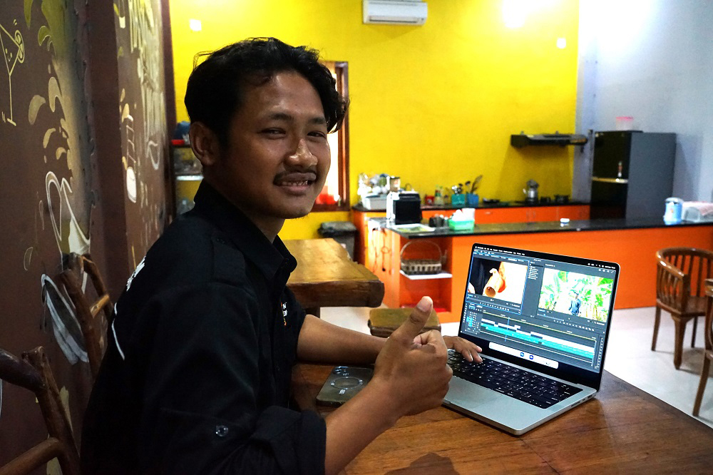 MENDUNIA: Abul Fida Ismail membawa kisah sederhana dari Bojonegoro menembus panggung Asia Tenggara.