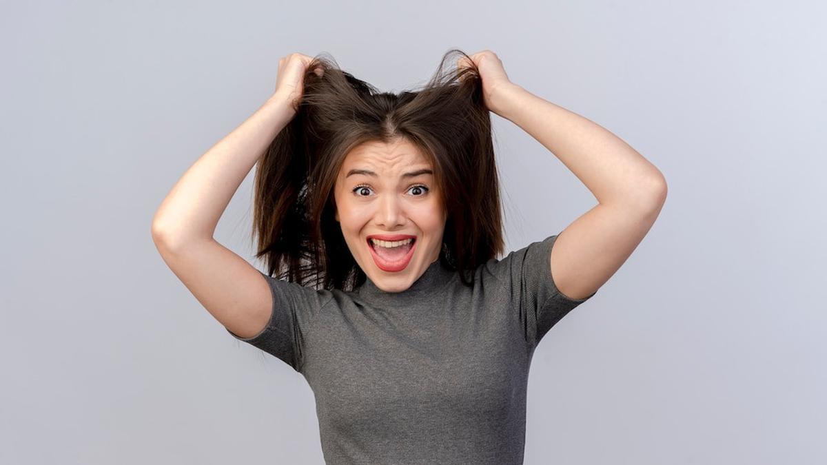 CARA: Atasi rambut lepek dengan cara yang tepat.